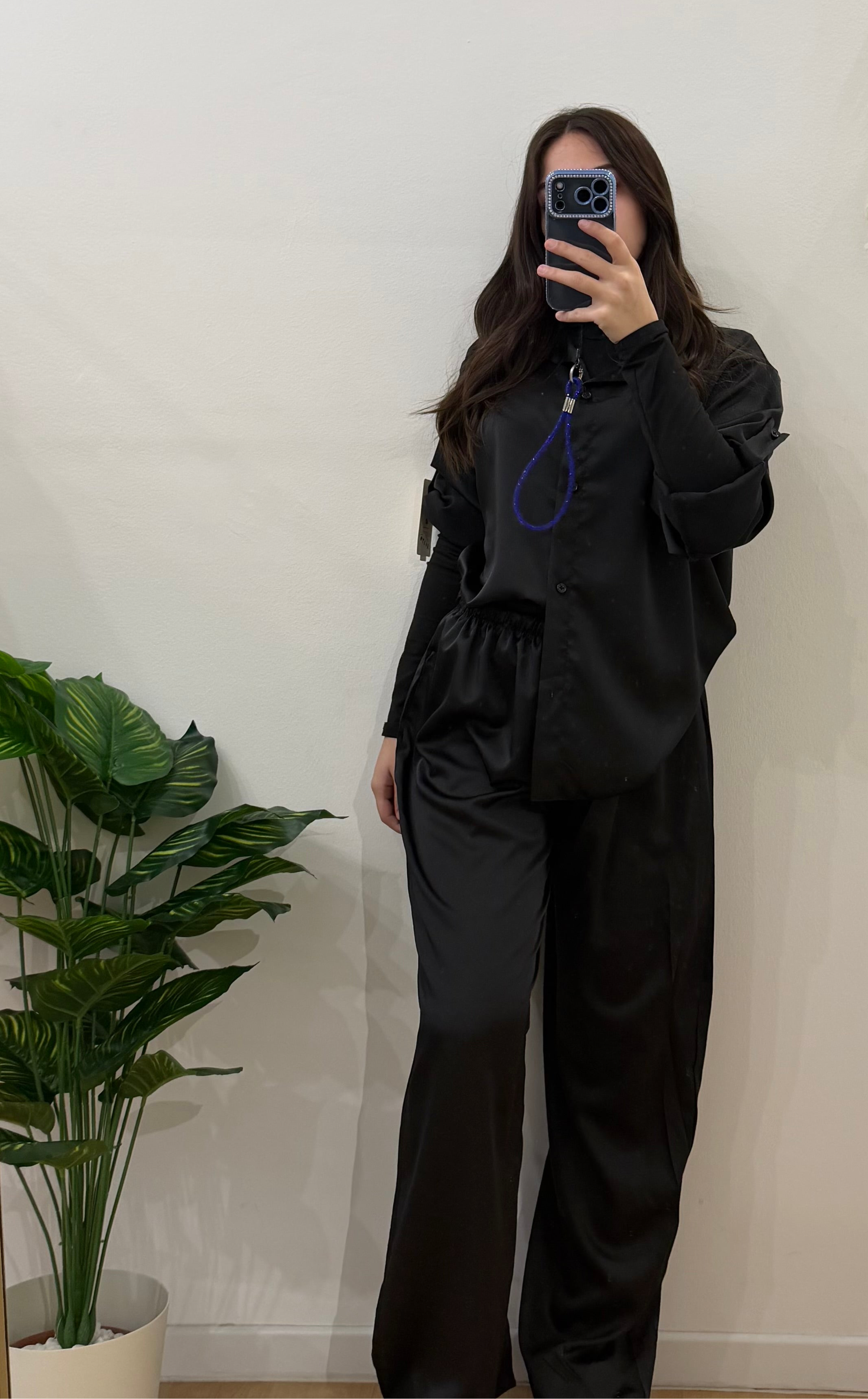 Completo lucido 🖤