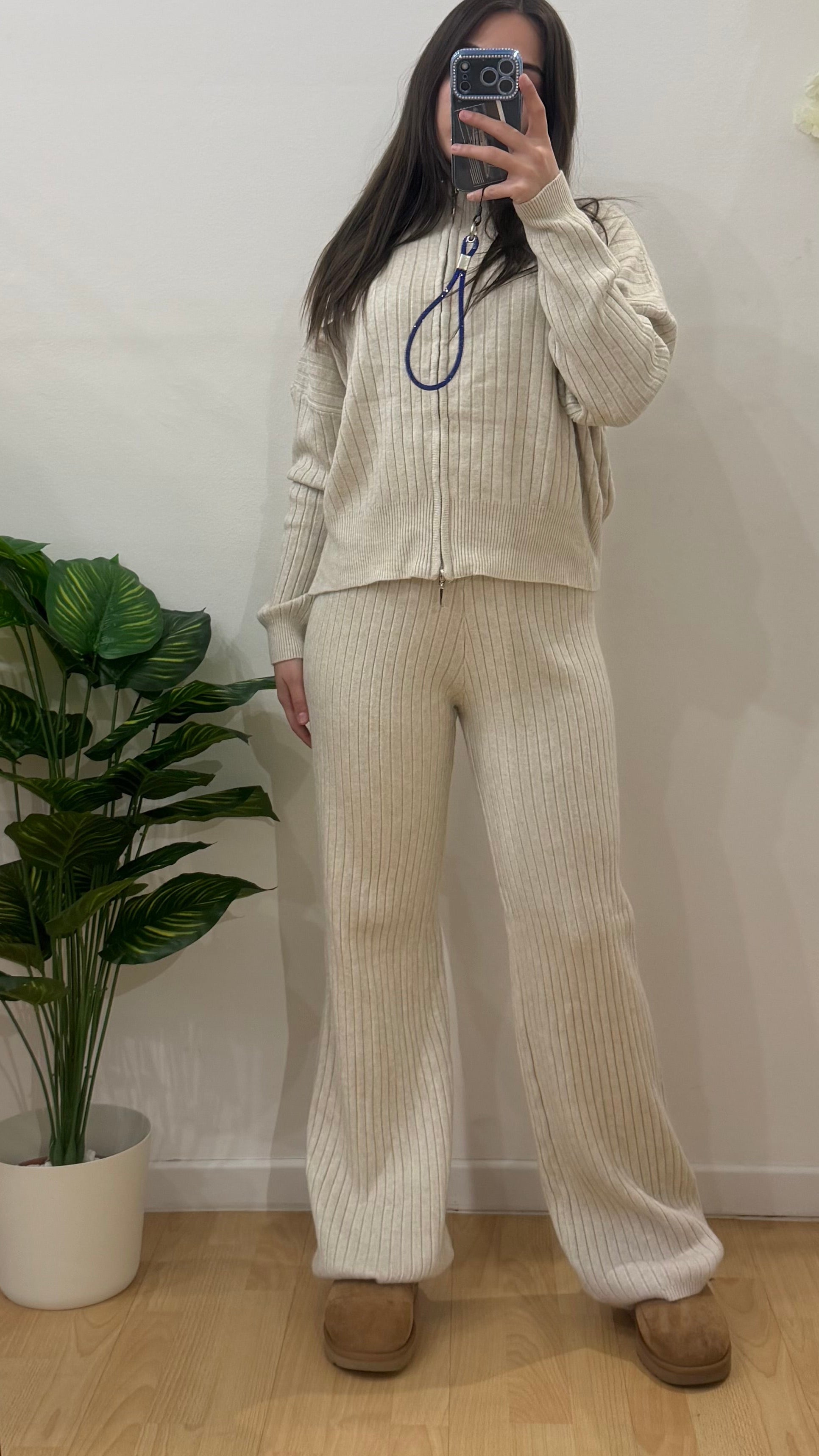 completo in lana morbido